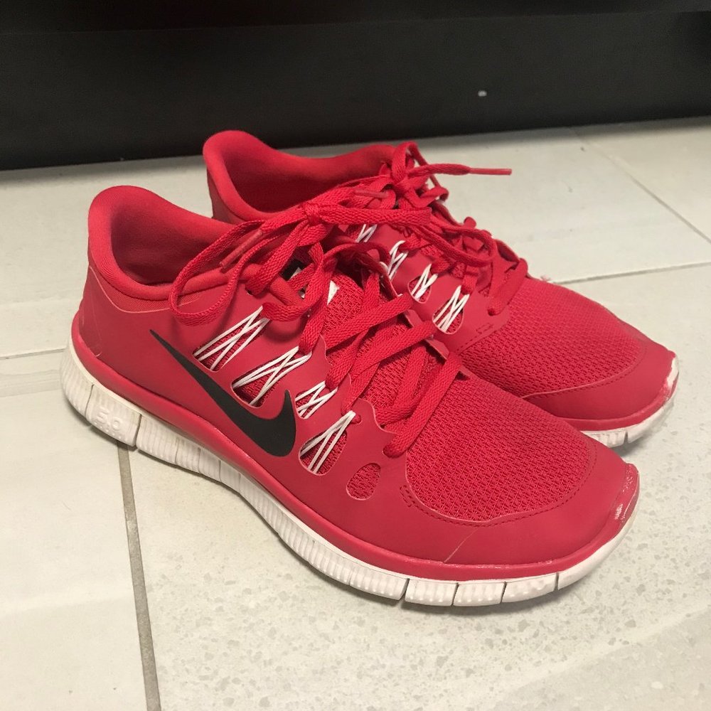 Women's Nike Free Rn Size 9 Pink Sneaker